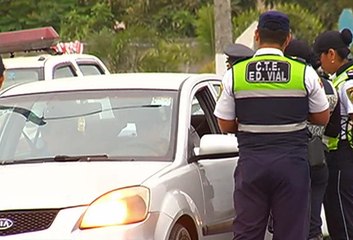 Exhaustivo control para viajeros en vía a la costa