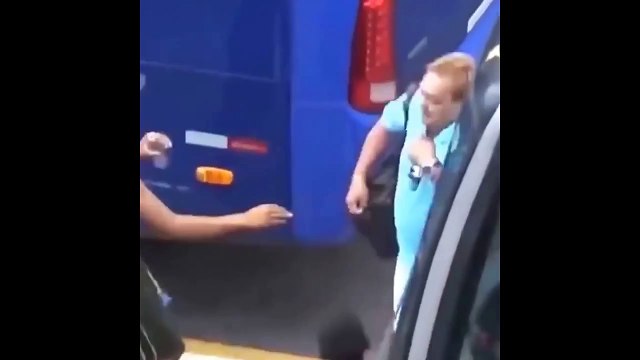 Des jeunes Brésiliens détroussent les touristes pendant les JO à Rio !