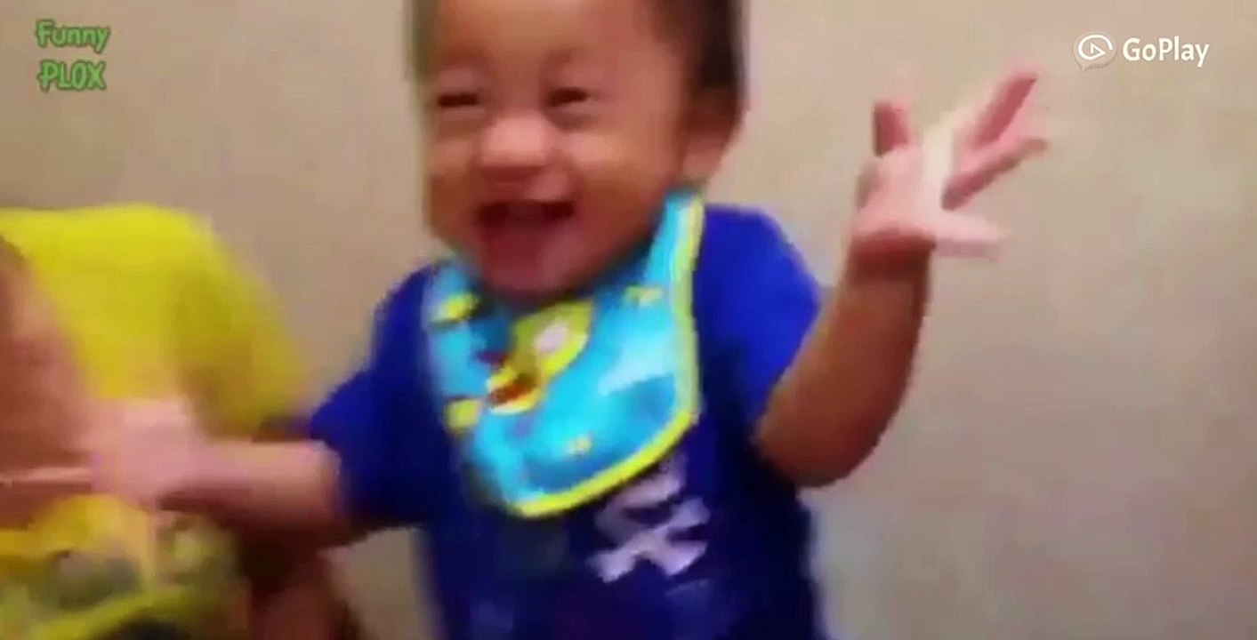 Babies Tasting Lemons for The First Time 2014