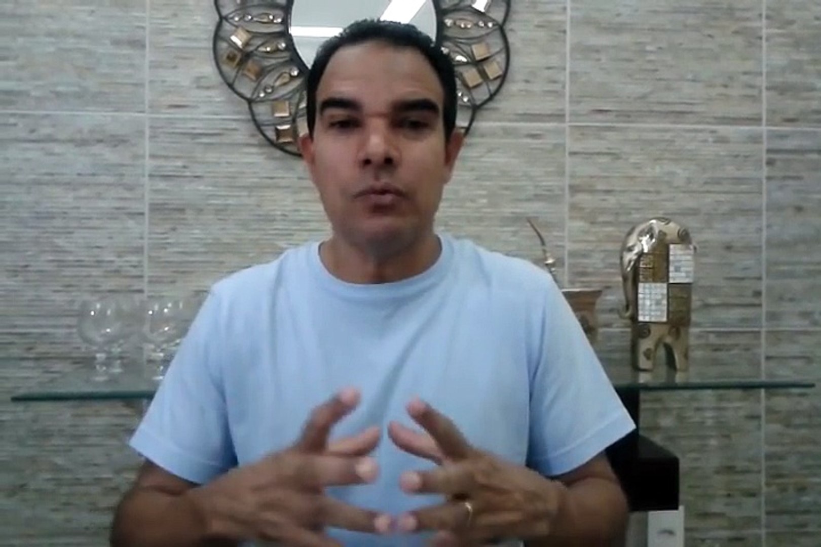Descubra o que a Universal esconde de você. Ex bispo revela!!!