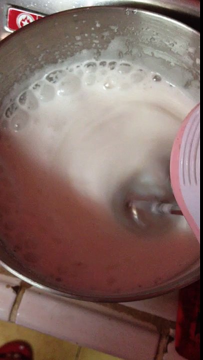 Icing trial.. Made of egg white and sugar