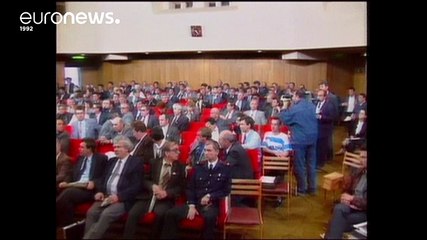 القرم" بين مطرقة الروس وسندان الانفصاليين"