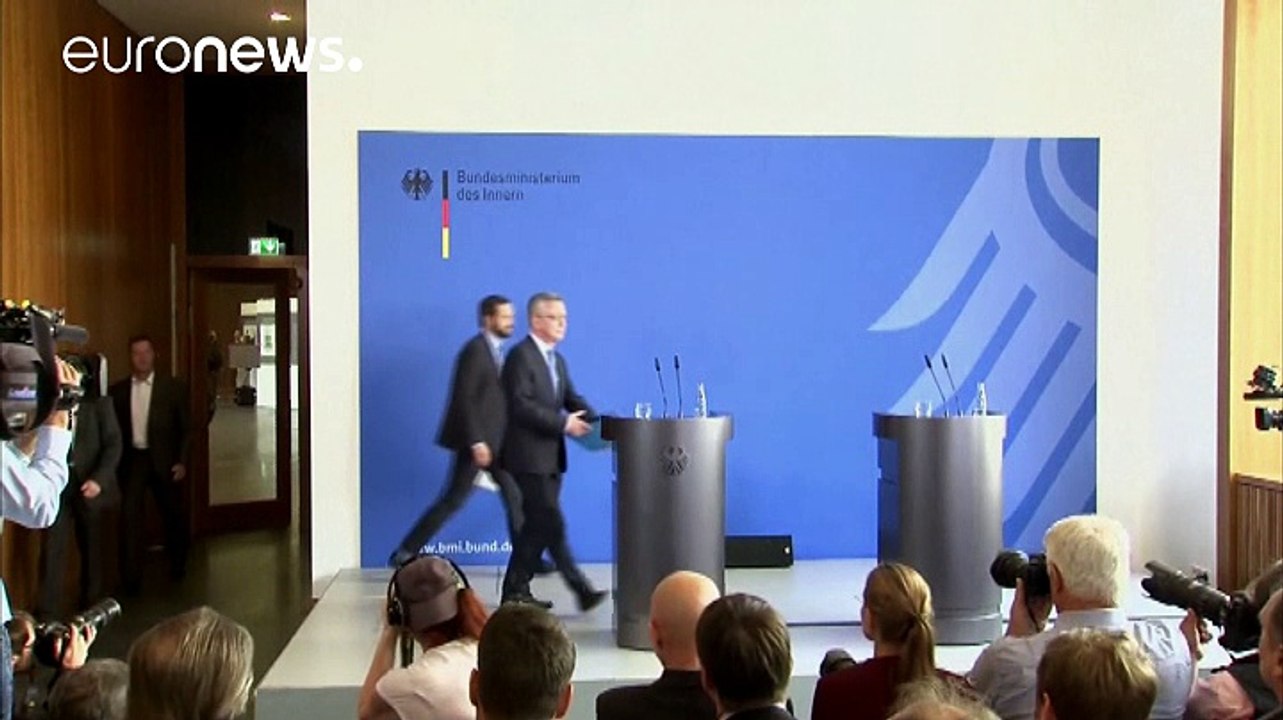 de Maizières Sicherheitskonzept: Geschichtserkennung statt Burkaverbot