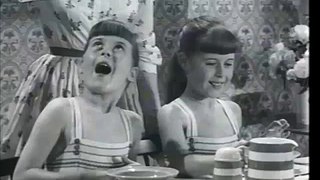 Kellogg's Corn Flakes - Stormy Morning (1956, UK)