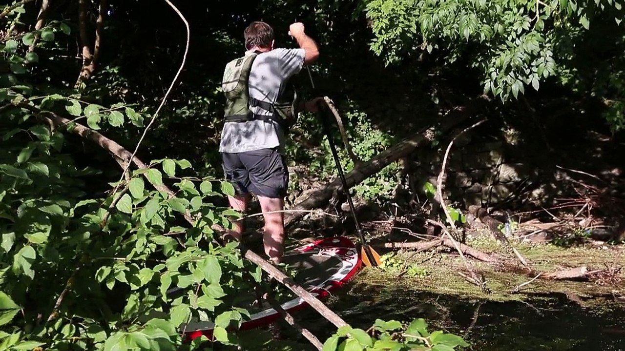 Reportage sur la Charente truffée de déchets (images Majid Bouzzit)