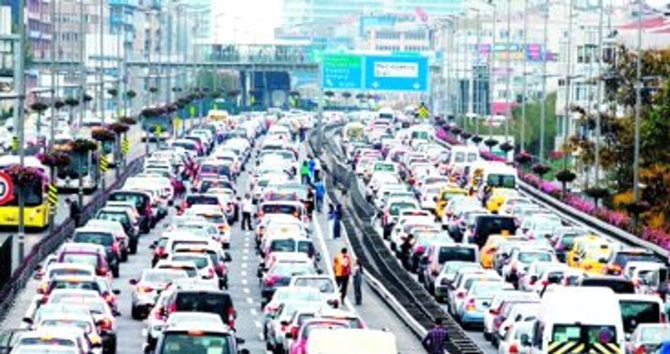 Trafik Sigortasında Yeni Dönem! Düşüş Sürüyor