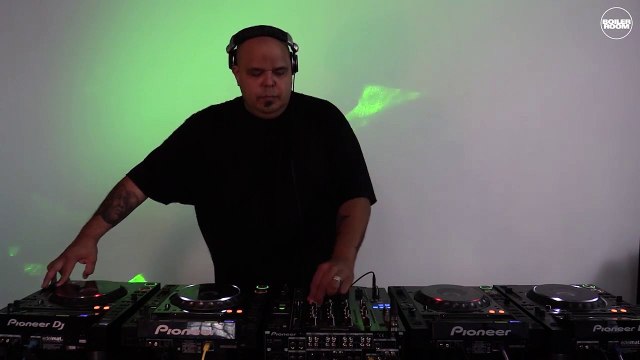 Dj Sneak - Live @ Boiler Room Berlin Studio [07.07.2016] (Deep, Disco, Jackin House) (Teaser)