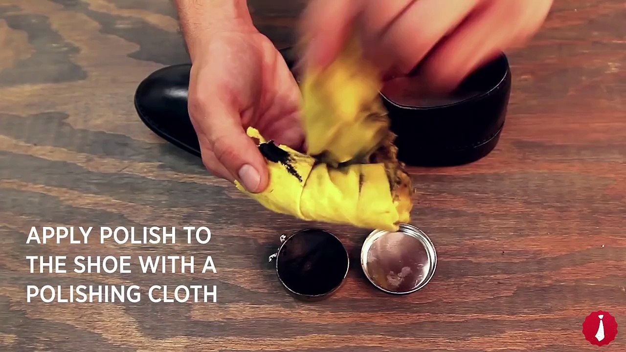 How To Shine Your Shoes ¦ Shoe Polishing Tips