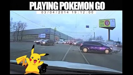 Why you shouldn't play Pokemon GO while Driving ! Car accident !