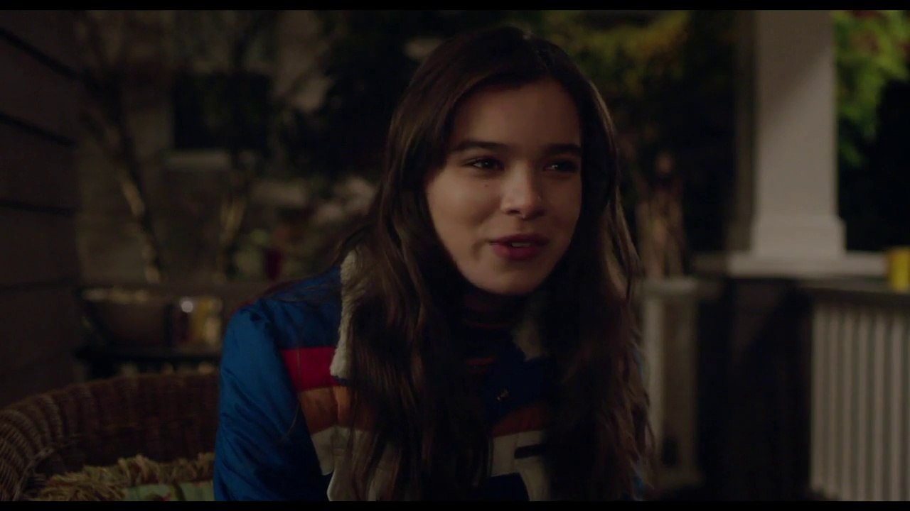 Hailee Steinfeld, Woody Harrelson In 'The Edge Of Seventeen' First Trailer