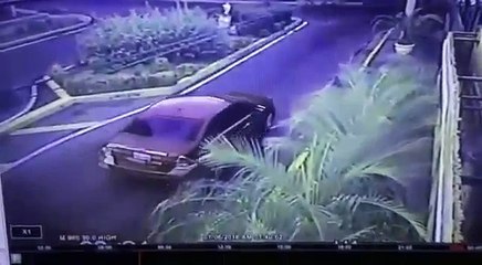 Cámara de seguridad registró robo de un carro en el Zulia