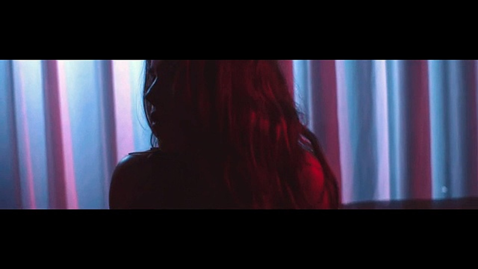 ⁣Lariss - Hotlin Lariss - Hotline Bling