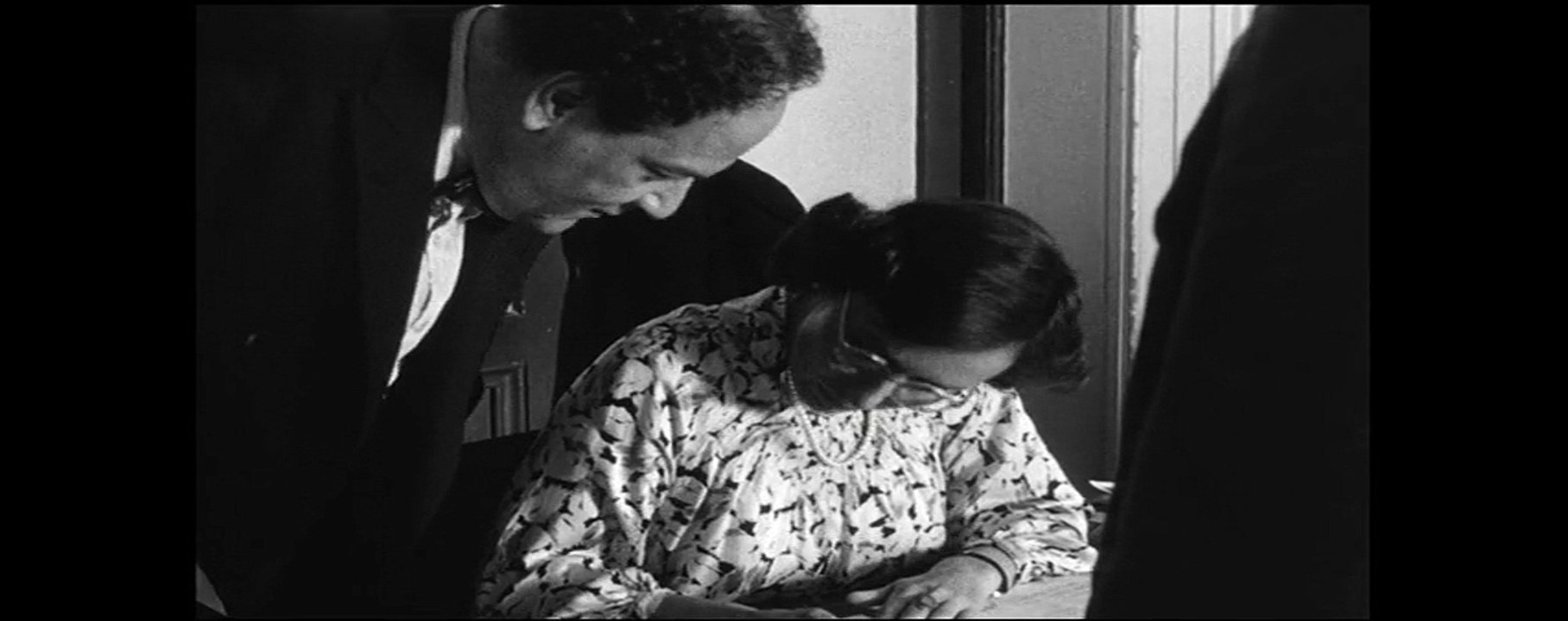 Welcome in Vienna - Partie 1 : Dieu ne croit plus en nous VOST - Extrait