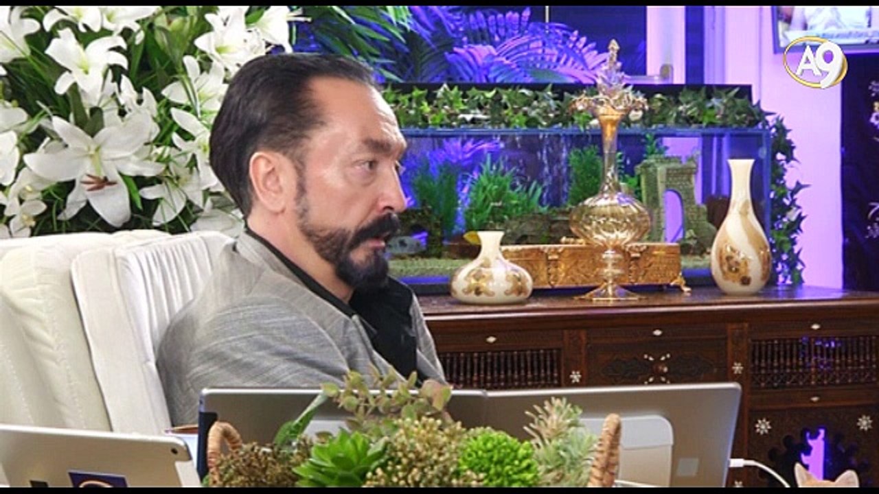 Adnan Oktar: Gülen grubunu kimsenin eleştirmediği dönemde bile Kuran'a göre yanlış yönlerini eleştiriyordum.