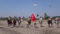 Atlı Cirit Türkiye Yarı Final Müsabakaları Sındırgı'da Başladı