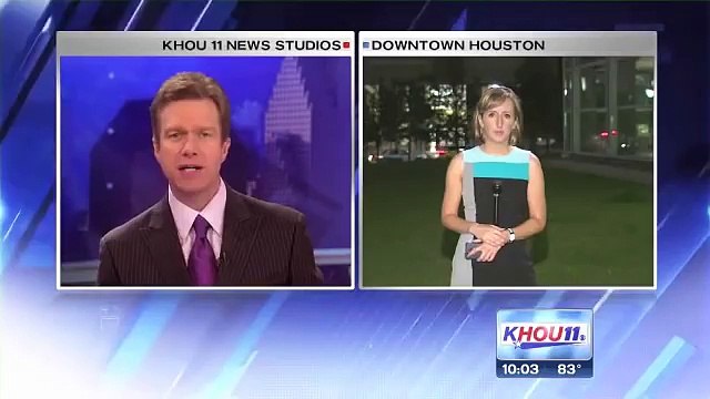 Self Defense Woman Pops Her Trunk.. Shooting Killing A Man With A Rifle At Gas Station!