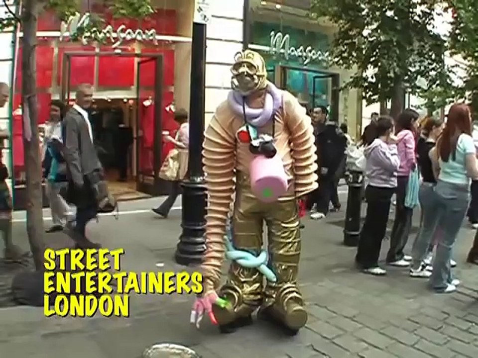 FUNNY STREET ENTERTAINERS, (BUSKERS) LONDON