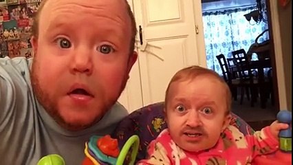 Papy explodes on Face Swap Live with his son