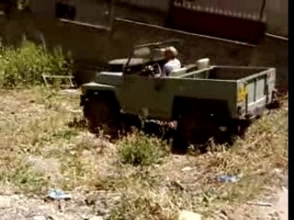 Land rover extreme