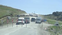 Doğubayazıt- Çaldıran Yolu Hendek Kazılarak Ulaşıma Kapatıldı