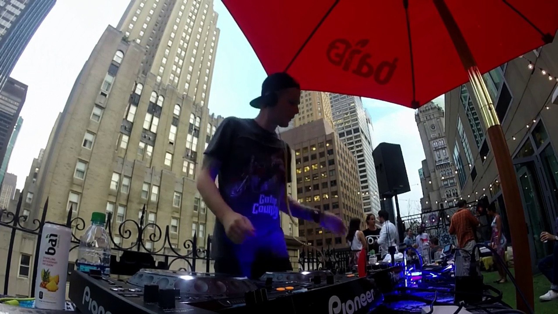 ⁣Le Youth - Live @ Skyline Sessions x W Hotel Penthouse 2016 (Deep, Disco, Vocal House)