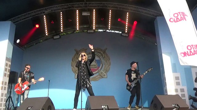 Александр Иванов и группы ''Рондо'' - Этой весной и В облаках у водопада