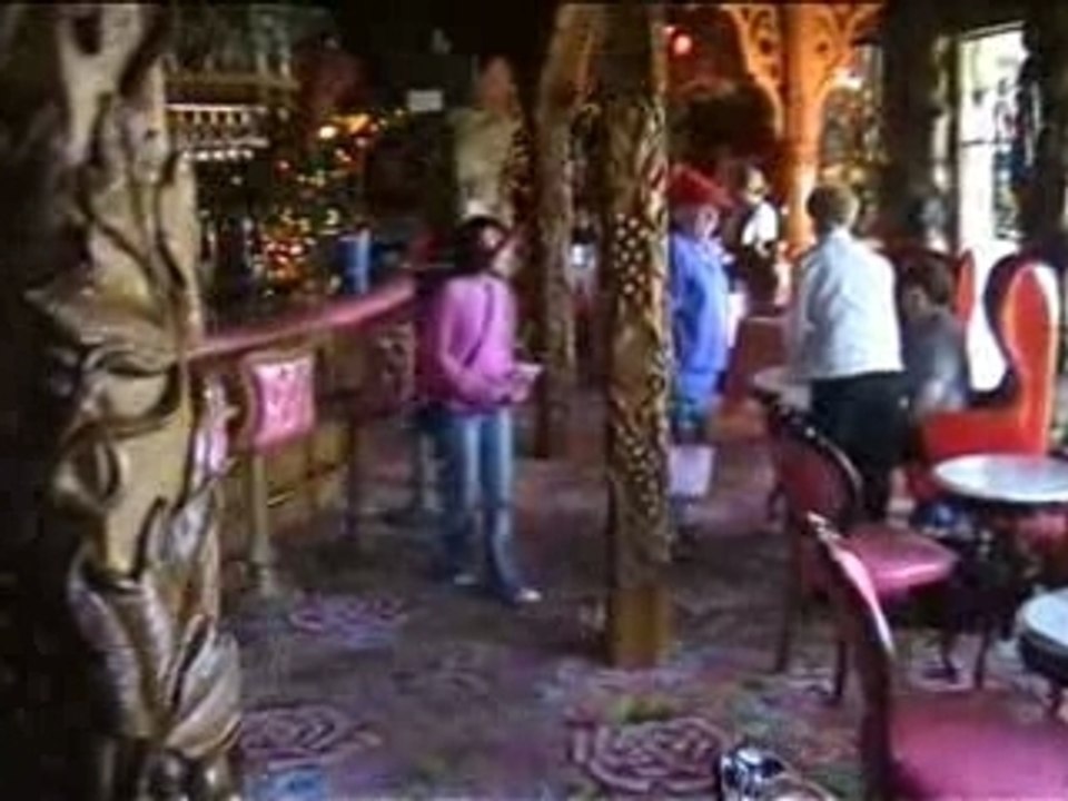 L'Hotel Madonna Inn USA