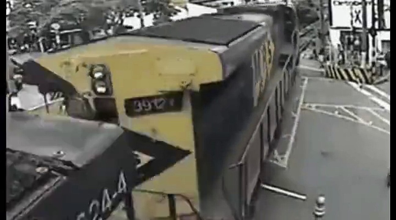 Thoát hiểm trong may mắn