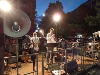 SEI MINUTI ALL’ALBA (L’ORCHESTRINA DEL SUONATORE JONES)