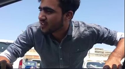 Karachi Guy Caught By Lahori Traffic Constable