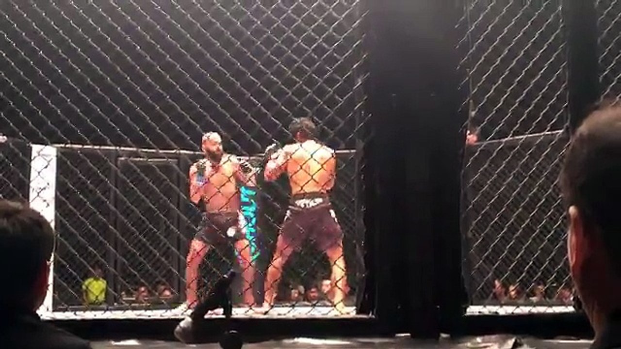 Uloomi Karim downs India's Yadwinder Singh - MMA Incontro