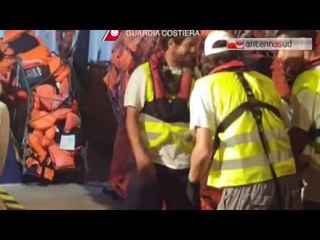 TGSRVago12 gallipoli sbarco migranti nella movida