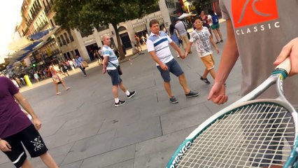 Se homenajea a los zurdos en su Día Internacional