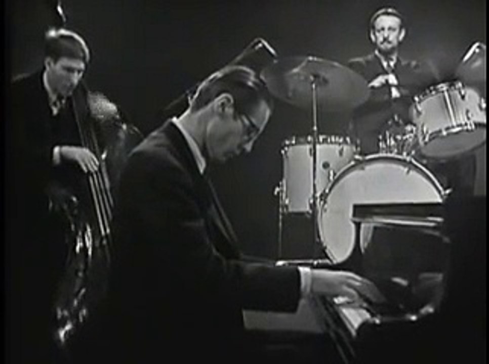 Bill Evans - Waltz For Debby