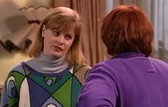 Roseanne S3 E21 - Troubles with the Rubbles
