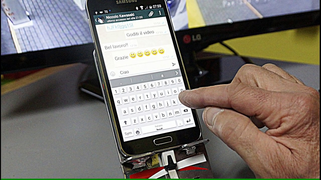 TABLE SUPPORT FOR SMARTPHONE (For sale)
