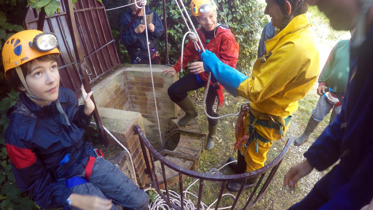 Spéléo descente dans le puits de Vincent !