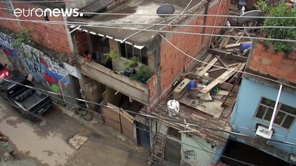 Une favela coupée deux par les Jeux