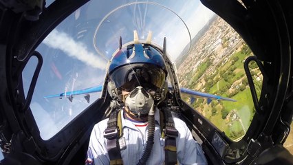 Dans le cockpit d'un Alphajet de la Patrouille de France