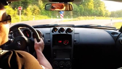 Une course sur l'autoroute entre une Porsche 911 GT3, une Nissan 350Z et..