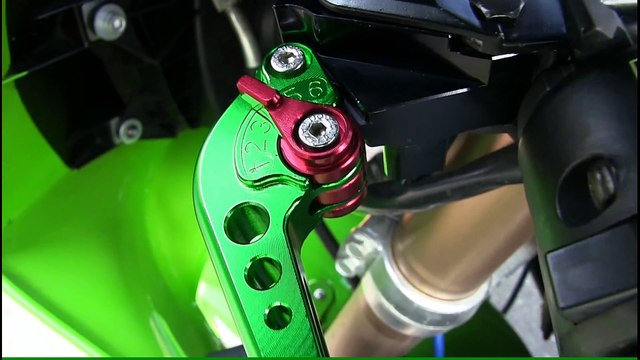 KAWASAKI ZXR 400 BRAKE AND CLUTCH LEVERS