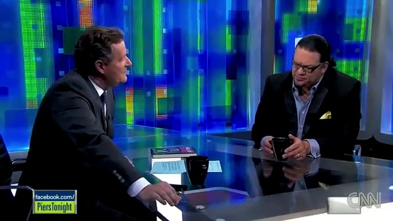 Penn Jillette on Atheism and Religion + Piers Morgan's -You don't know, therefore Jesus- Fallacy
