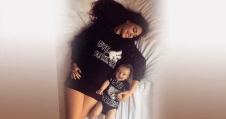 Yolanthe'nin Bebeğiyle İlgili Yaptığı Paylaşım Taraftarlardan Binlerce Beğeni Aldı