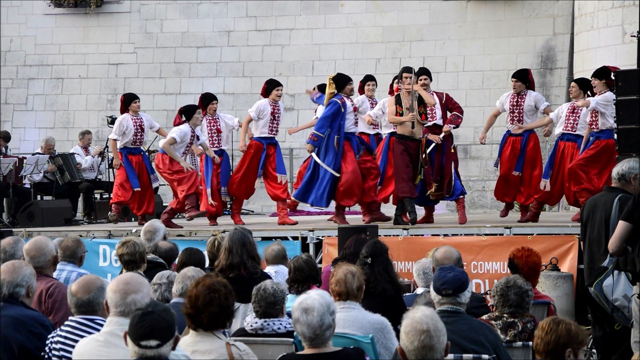 Monts sur Guesnes - ballets ukrainiens - 29 juillet 2016