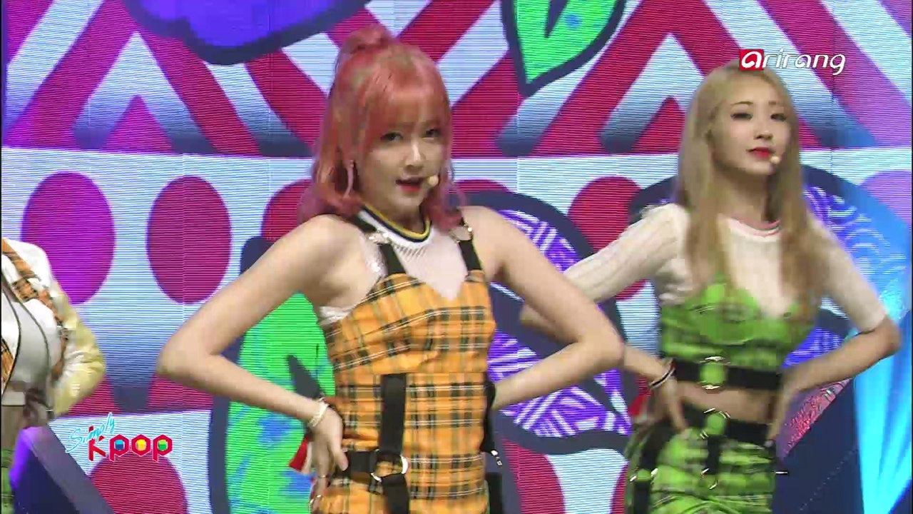 9MUSES A _ Lip 2 Lip