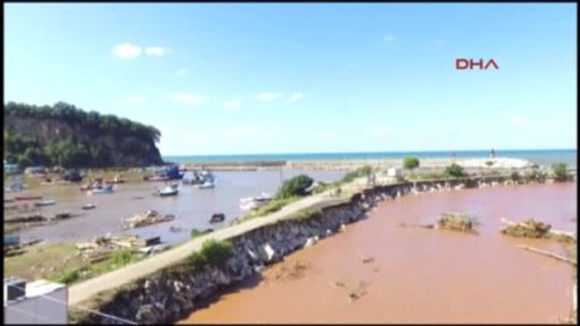 Bartın Kurucaşile'de Sel Etkili Oldu