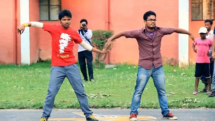 street performance 1 - BANG ! Sparking Dancers of Bangladesh Agricultural University