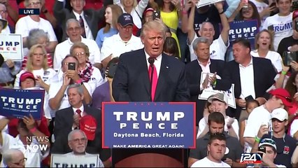 Clinton pulling away from Trump in crucial swing states