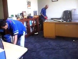 Jasa cuci karpet kantor