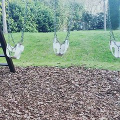 OLI jugando con sus amigas - 14 de Agosto